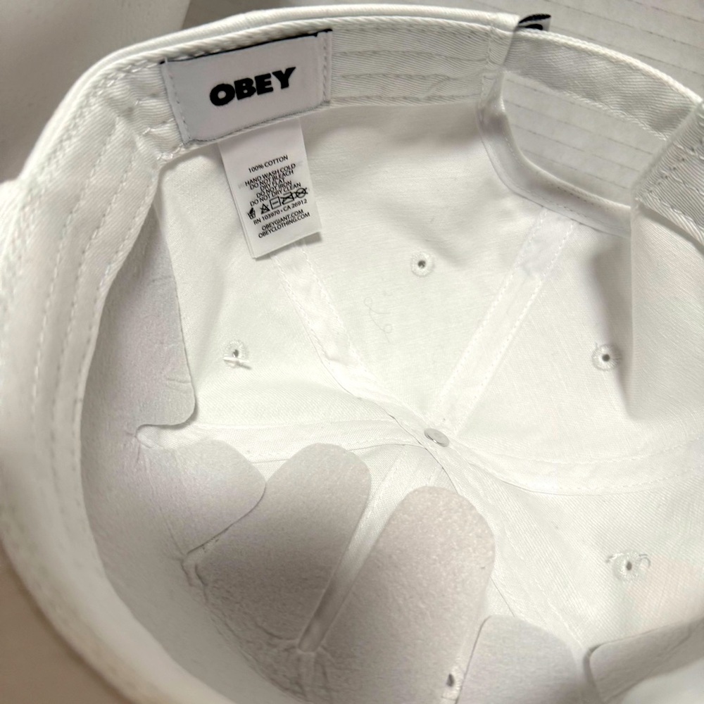 White Obey adjustable hat new - Picture 9 of 9